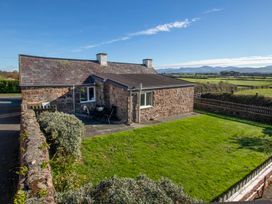 Tan Twr Farm Cottage - Anglesey - 1009025 - thumbnail photo 17