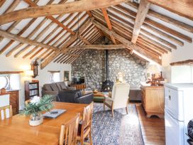 Vine Tree Barn - Anglesey - 1009100 - thumbnail photo 8