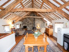 Vine Tree Barn - Anglesey - 1009100 - thumbnail photo 11