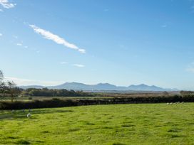 Vine Tree Barn - Anglesey - 1009100 - thumbnail photo 40