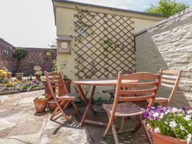 7 Glendower Street - South Wales - 1009195 - thumbnail photo 17