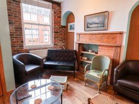 16 St. Sepulchre Street - North Yorkshire (incl. Whitby) - 1011554 - thumbnail photo 5
