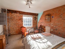 16 St. Sepulchre Street - North Yorkshire (incl. Whitby) - 1011554 - thumbnail photo 25