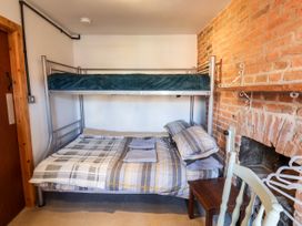 16 St. Sepulchre Street - North Yorkshire (incl. Whitby) - 1011554 - thumbnail photo 26