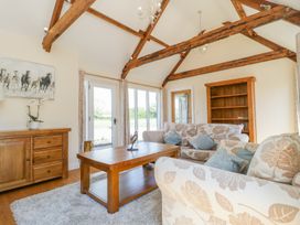Golden Valley Barn - Cotswolds - 1011610 - thumbnail photo 6
