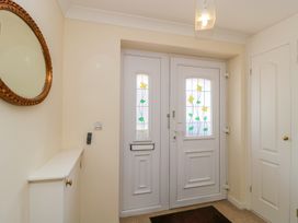 27 Wick Lane - Dorset - 1012793 - thumbnail photo 3