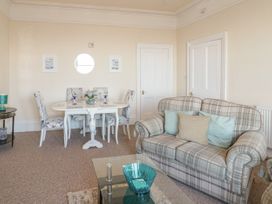 Llys Madoc, First Floor Flat - North Wales - 1014017 - thumbnail photo 6