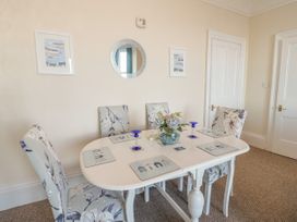 Llys Madoc, First Floor Flat - North Wales - 1014017 - thumbnail photo 7