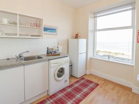 Llys Madoc, First Floor Flat - North Wales - 1014017 - thumbnail photo 8