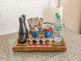 Llys Madoc, First Floor Flat - North Wales - 1014017 - thumbnail photo 10