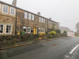 Fleece Cottage - Peak District - 1014446 - thumbnail photo 2