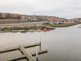 Marina Apartment - North Yorkshire (incl. Whitby) - 1015243 - thumbnail photo 2