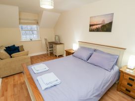 Marina Apartment - North Yorkshire (incl. Whitby) - 1015243 - thumbnail photo 9