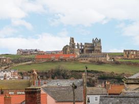 12 St Hilda's - North Yorkshire (incl. Whitby) - 1015801 - thumbnail photo 78