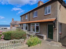 Seacliff Cottage - North Yorkshire (incl. Whitby) - 1015836 - thumbnail photo 1