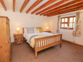 Old Hall Barn 3 - Shropshire - 1017755 - thumbnail photo 17