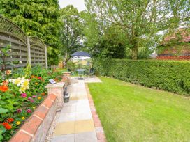 Lizzies Cottage - Lincolnshire - 1018898 - thumbnail photo 24