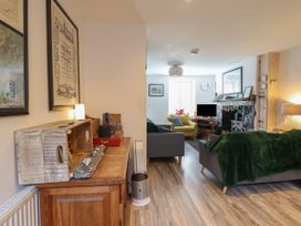 3 Barlwyd Terrace - North Wales - 1020746 - thumbnail photo 6