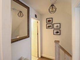 3 Barlwyd Terrace - North Wales - 1020746 - thumbnail photo 9