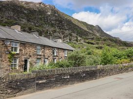 3 Barlwyd Terrace - North Wales - 1020746 - thumbnail photo 22