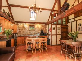 Corn House - Shropshire - 1021 - thumbnail photo 9