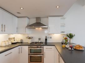 9 Oceanside - Devon - 1021025 - thumbnail photo 8