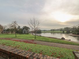 Lakeside Cottage - Peak District - 1021414 - thumbnail photo 20