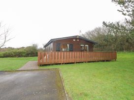 16 Amber Wood Lodge - Hampshire - 1021624 - thumbnail photo 1