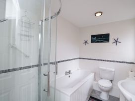Ground Floor Annexe - Cotswolds - 1024672 - thumbnail photo 17