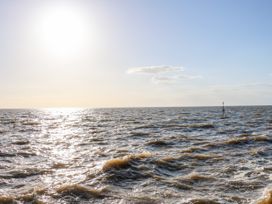 Sea Breeze - Norfolk - 1024804 - thumbnail photo 38