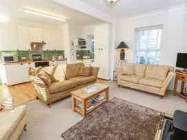 Lancaster House - Isle of Wight & Hampshire - 1025715 - thumbnail photo 6