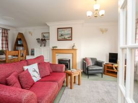 Sea View Cottage - Anglesey - 1026532 - thumbnail photo 4