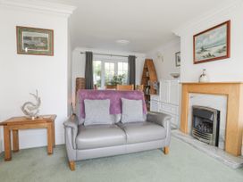 Sea View Cottage - Anglesey - 1026532 - thumbnail photo 10