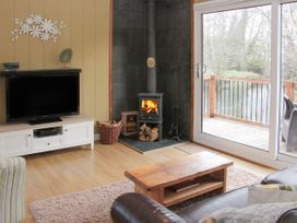 Willow River Lodge - Shropshire - 1026698 - thumbnail photo 4