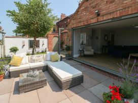 Highfield Cottage - Lincolnshire - 1027457 - thumbnail photo 2