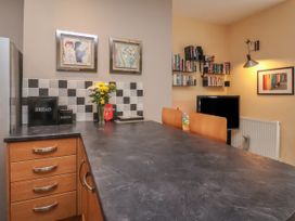 Apartment 4 - North Yorkshire (incl. Whitby) - 1034058 - thumbnail photo 11