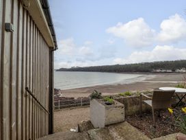 Blackrock Boathouse - South Wales - 1036102 - thumbnail photo 1