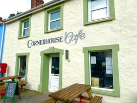 Beach Cottage - South Wales - 1036169 - thumbnail photo 22