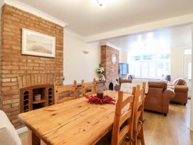 7 Oaklands Terrace - Suffolk & Essex - 1036583 - thumbnail photo 8