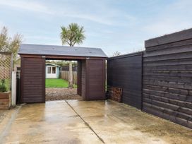 7 Oaklands Terrace - Suffolk & Essex - 1036583 - thumbnail photo 22