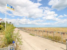 7 Oaklands Terrace - Suffolk & Essex - 1036583 - thumbnail photo 25