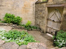 Chapel Cottage - Cotswolds - 1037835 - thumbnail photo 18