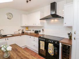 Ivy Bank - Scottish Lowlands - 1037983 - thumbnail photo 11