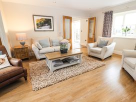 Oulton Barn House - North Wales - 1039268 - thumbnail photo 5