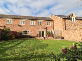 Oulton Barn House - North Wales - 1039268 - thumbnail photo 1