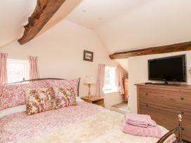 Chapel Cottage - North Wales - 1039447 - thumbnail photo 15