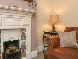 3 Lowerbourne Terrace - Somerset & Wiltshire - 1039481 - thumbnail photo 4