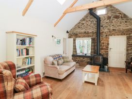 Glyn Yr Efail - South Wales - 1039765 - thumbnail photo 8