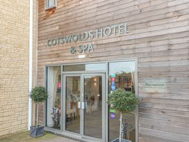 Cotswold Club Apartment (2 Bedroom Sleeps 4) - Cotswolds - 1040156 - thumbnail photo 1
