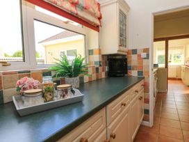 Downs View - Somerset & Wiltshire - 1040766 - thumbnail photo 12